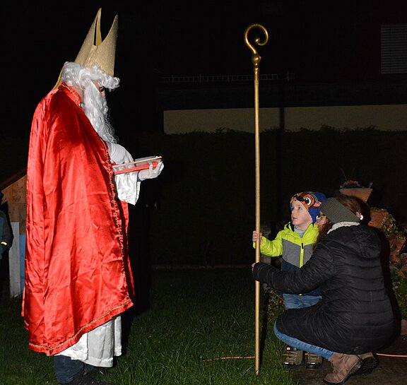 Nikolaus kommt ins Haus