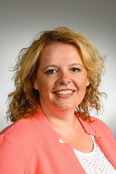 Sonja Raab