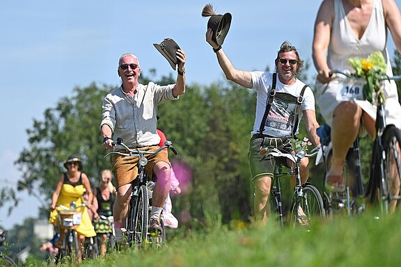 L-Historica-Neydharting-60-c-Wolfgang-Spitzbart.jpg  