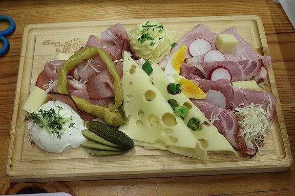 Wimsbacher Mostkost jausen.jpg