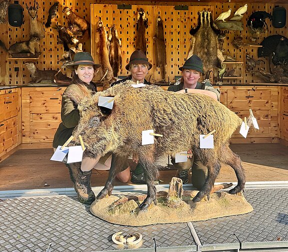 Salzburger Wildschule Jägerinnen